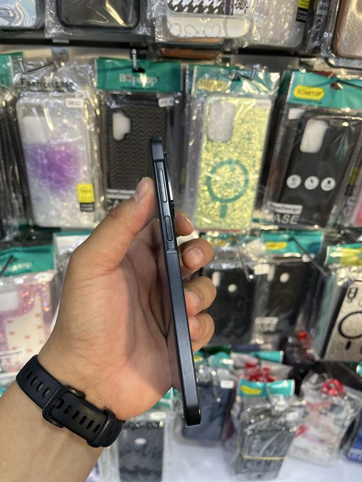 Samsung A17 8 / 256 gb