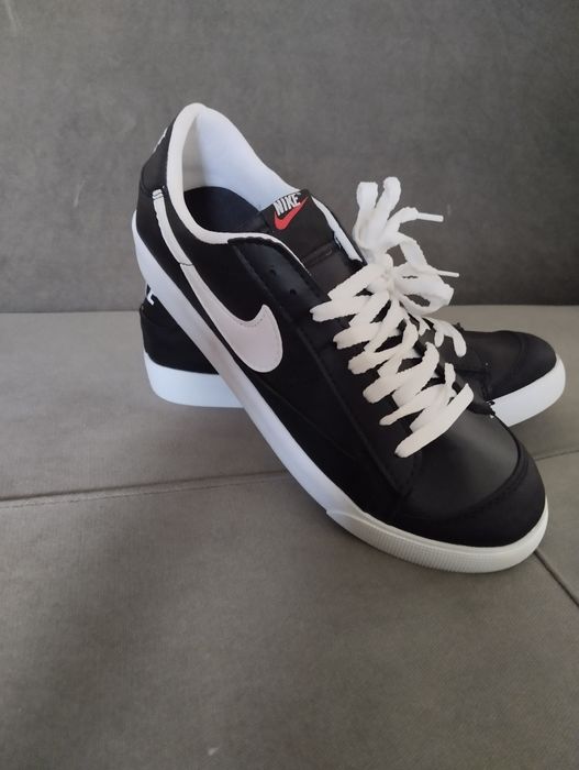 Кросовки новые стильные