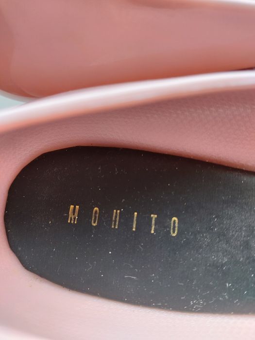 Pantofi de dama din cauciuc