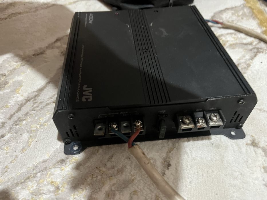 Усилитель для автоколонок