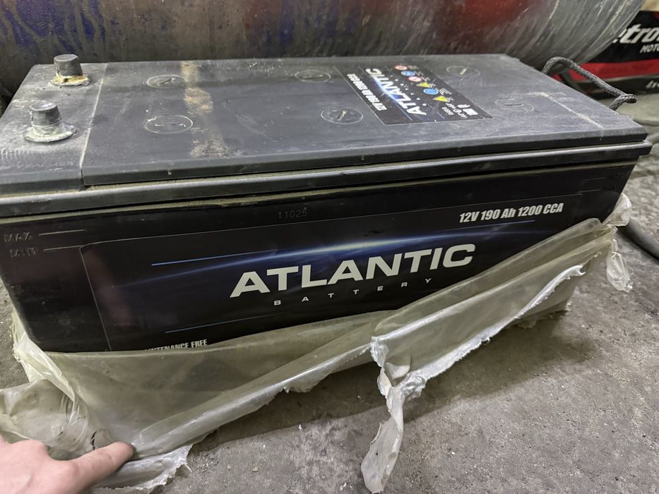 Продам акумулятор