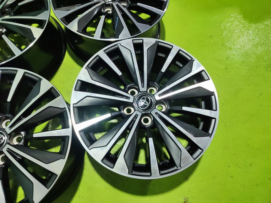 17 5x114.3 Toyota лети джанти 5х114.3 тойота
