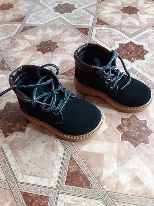 Ботинки осенние.