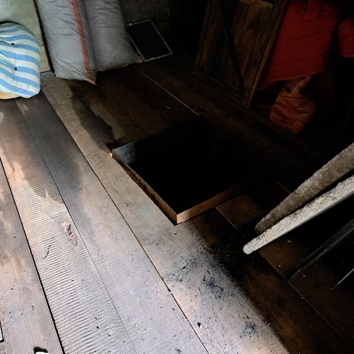 Продам большой гараж