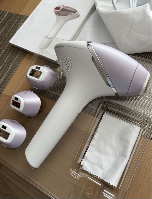 Фотоепилатор Fhilips BRI 977/00 Lumea