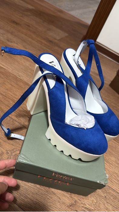 Продам новую обувь