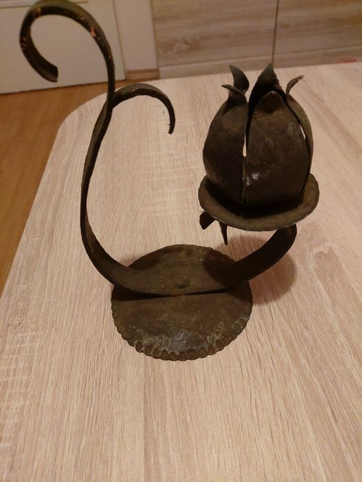 Свещник от желязо