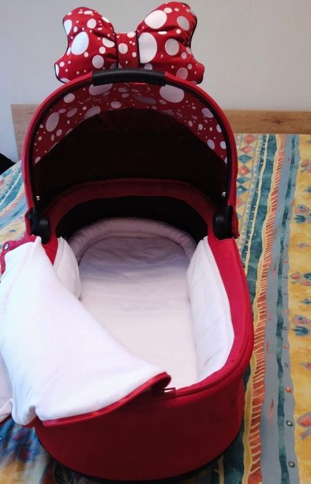 Кош за новородено Cybex Priam Carry Cot Jeremy Scott Petticoat.