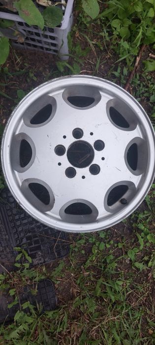 Продам литой диск Мерседес R15