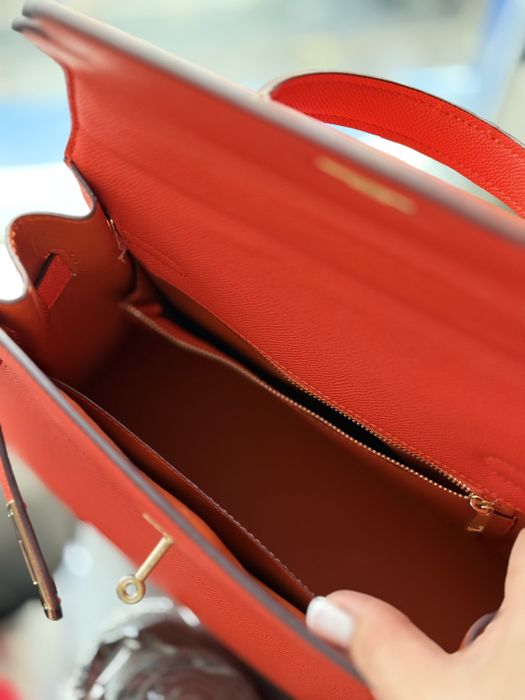 Продам новую, красивую  сумку
