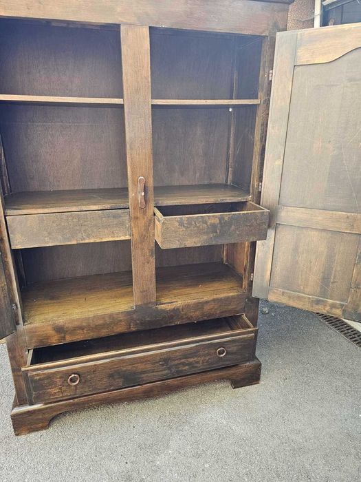 Уникален гардероб в стил Рустик