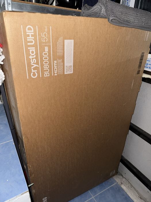 Samsung Crystal UHD 55” (138 cm) BU8000 4K Smart TV, Cutie Completa, Impecabil