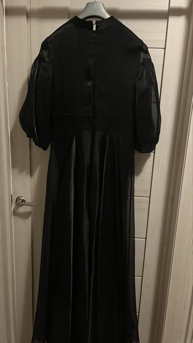 Продам элегантное, красивое вечернее платье