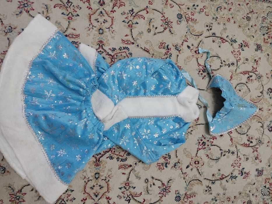 Новогодние костюмы.