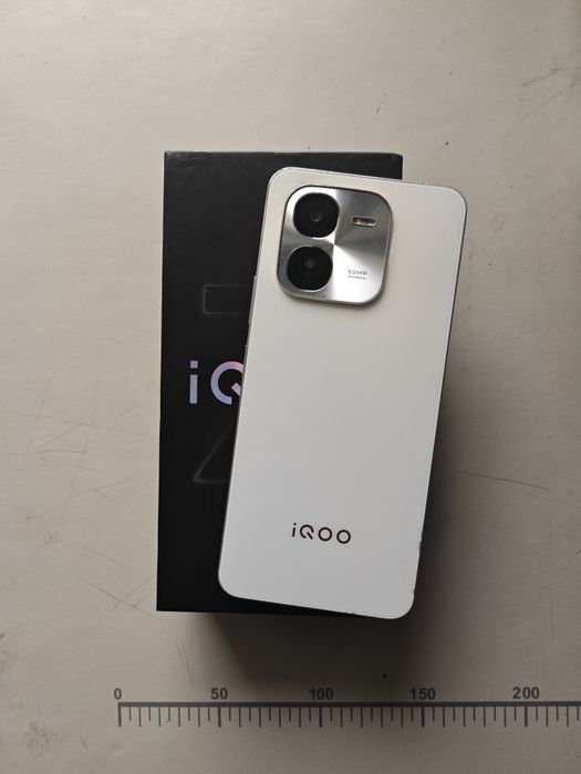 Iqoo z9x бу отличный