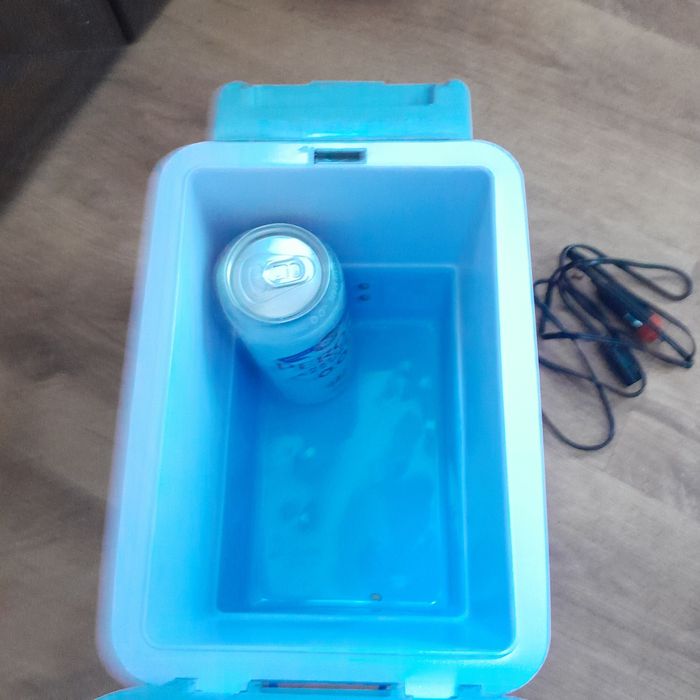 Cotiera auto frigorifica 12 v