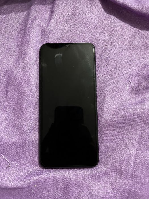 Vivo y33s телефон б/у