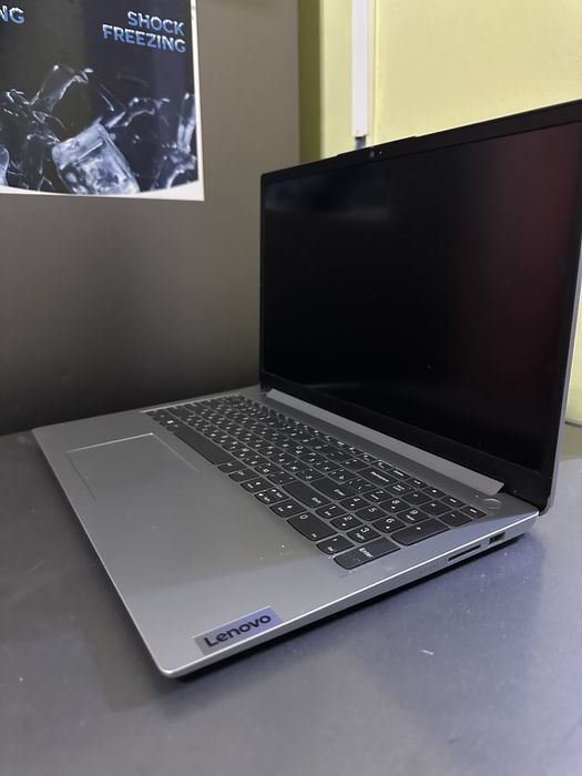 Lenovo IdeaPad 1 15ADA7