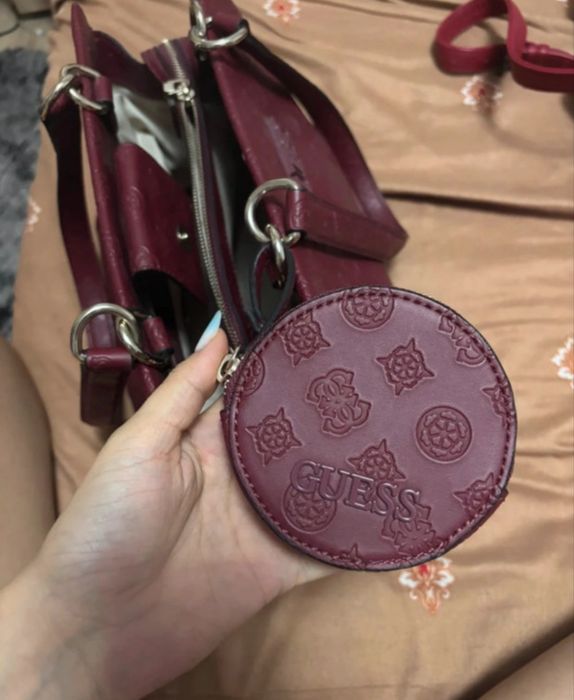 Geanta Guess de vanzare
