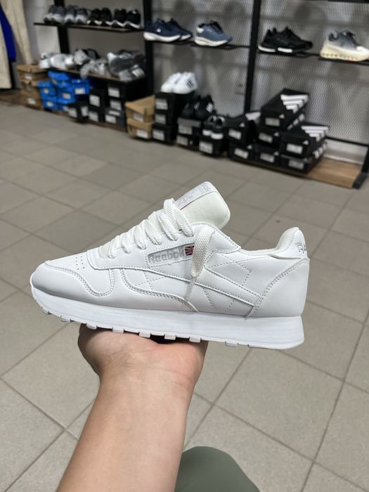 Reebok кроссовки
