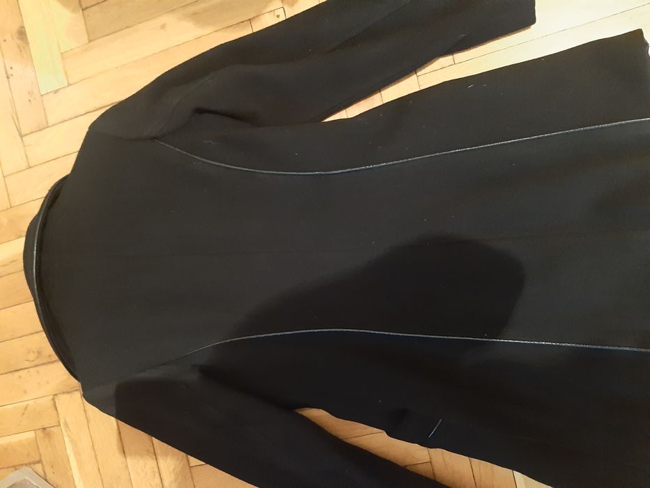 Елегантно дамско палто