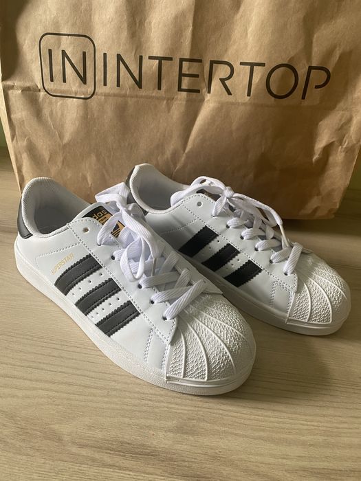 Продам обувь адидас