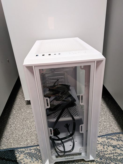 Корпус Ginzzu CL520