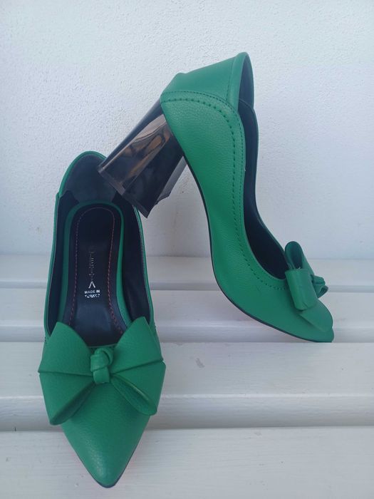 Vand pantofi eleganti de dama Barneystore marimea 37