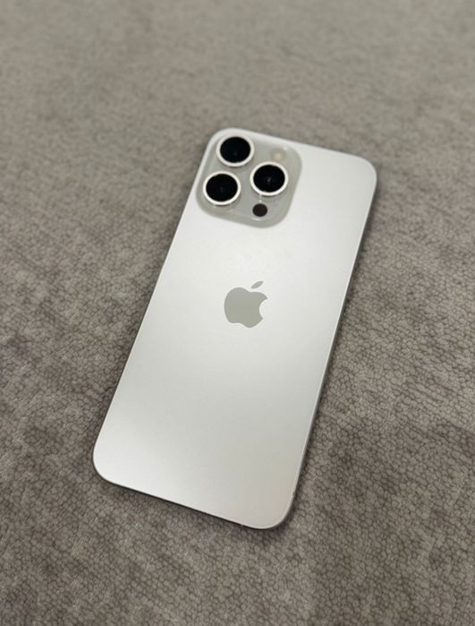 iPhone 15 pro max 512gb.