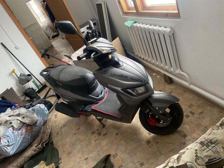 Продам М8 в хорошем состоянии!