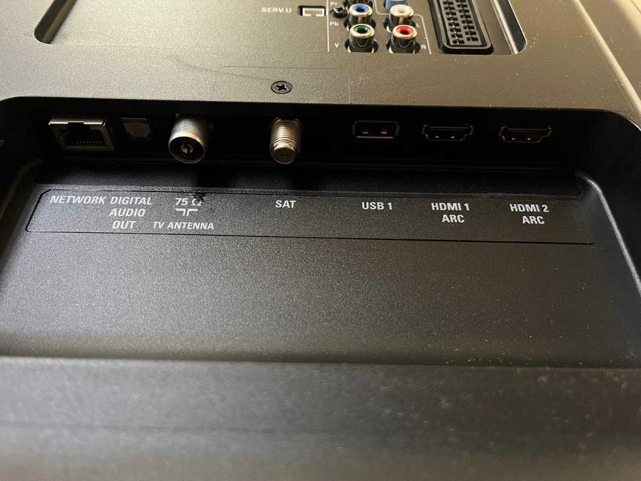 Televizor Philips 32PFS6402/12 – 32”, Full HD, Ambilight, Android TV