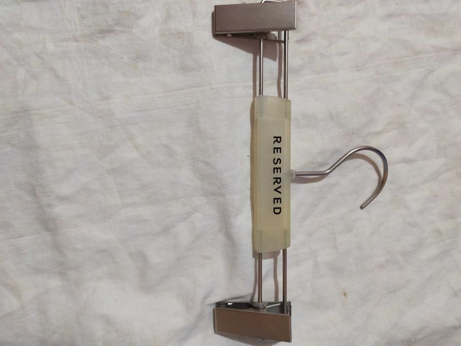 cuiere  in  stare  excelenta  aproape  noi-   1,50   l