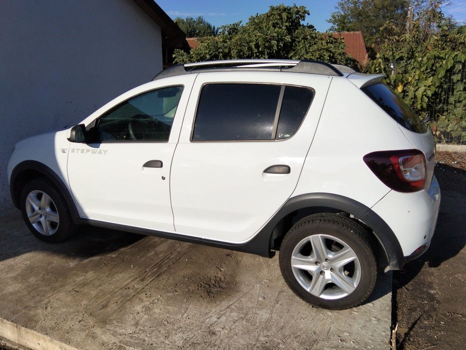 Vând  Sandero Stepway
