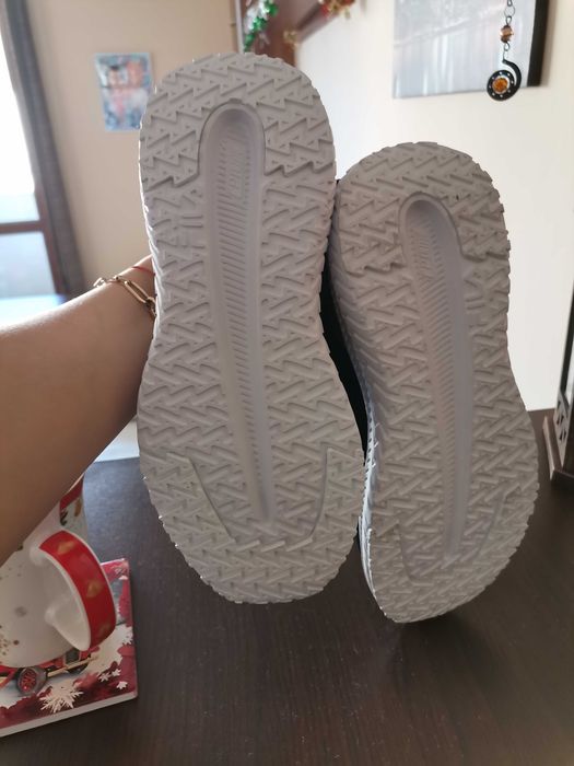 Нови маратонки FILA