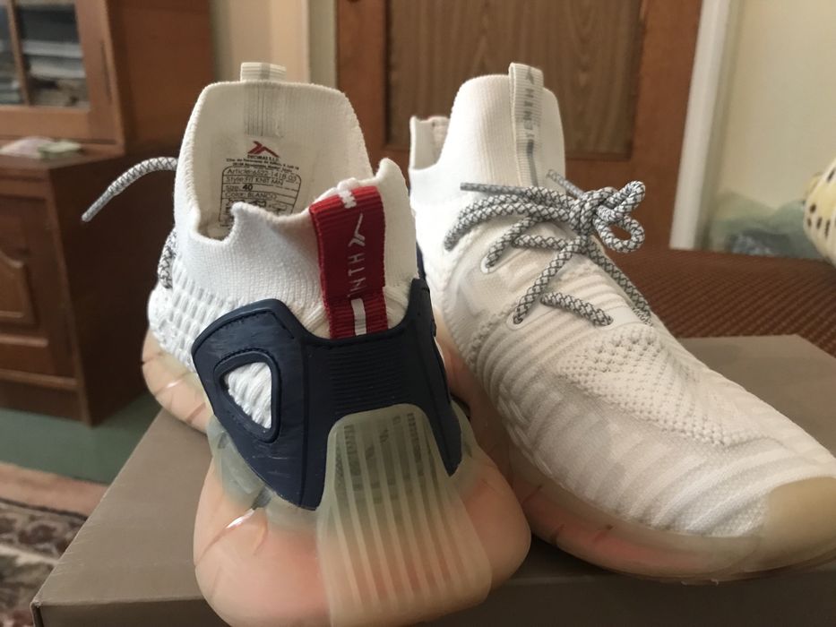 Adidasi Tenth sport gen yeezy