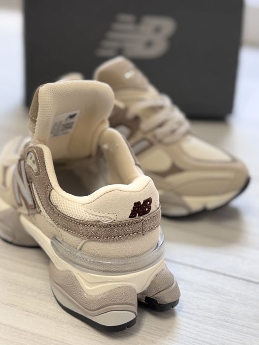 New Balance 9060