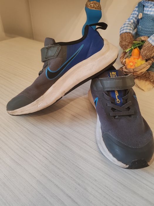 Adidasi Nike marime 32