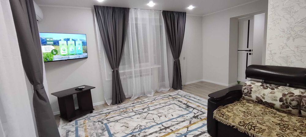 Школьник/VIP/SMART TV/Комфорт/ Сутки/Часы