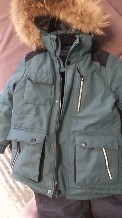 Продам куртки на мальчика