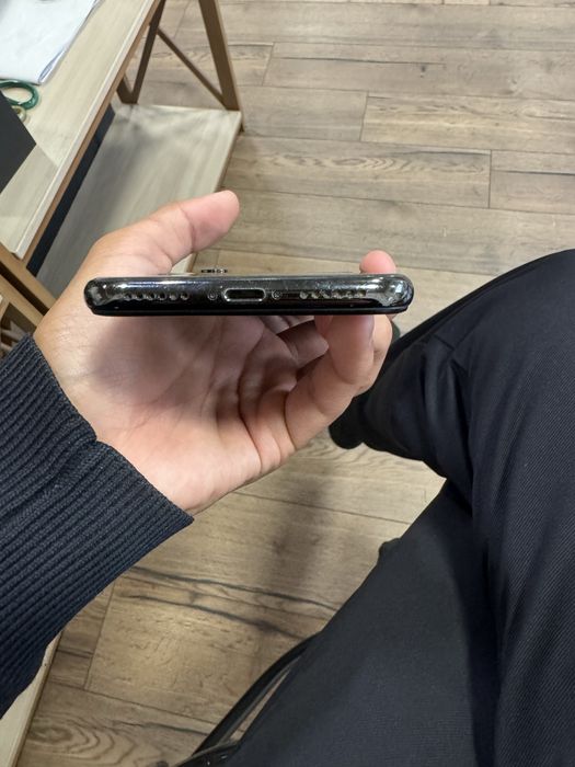 iPhone X , 64 gb , 100%