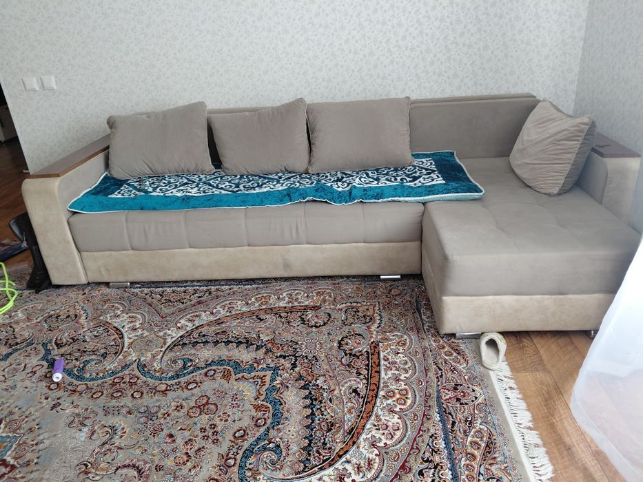 Продам легендарный диван