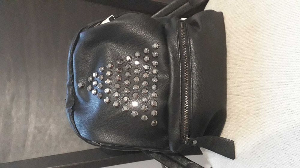 Дамска модерна раница