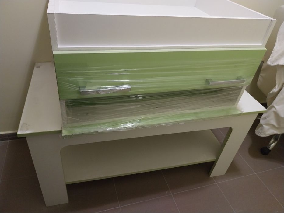 Масичка с tv шкафче комплект