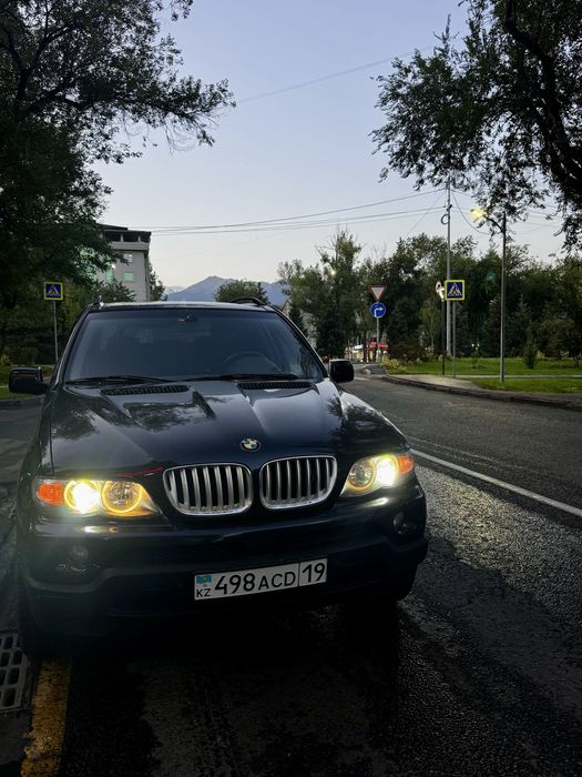 Продам BMW X5 E53