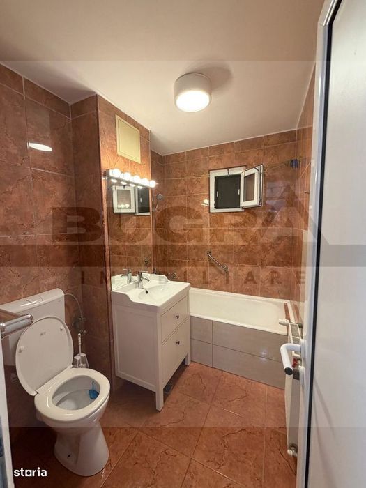 Apartament de 4 camere, decomandat, 95mp, parcare, zona Piata Zorilor