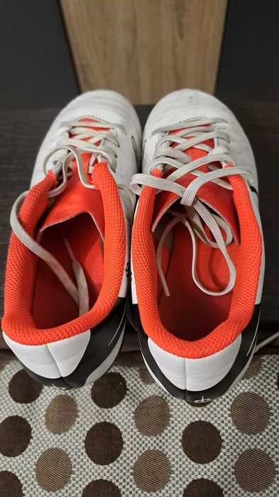 Бутонки Найк 35,5 номер