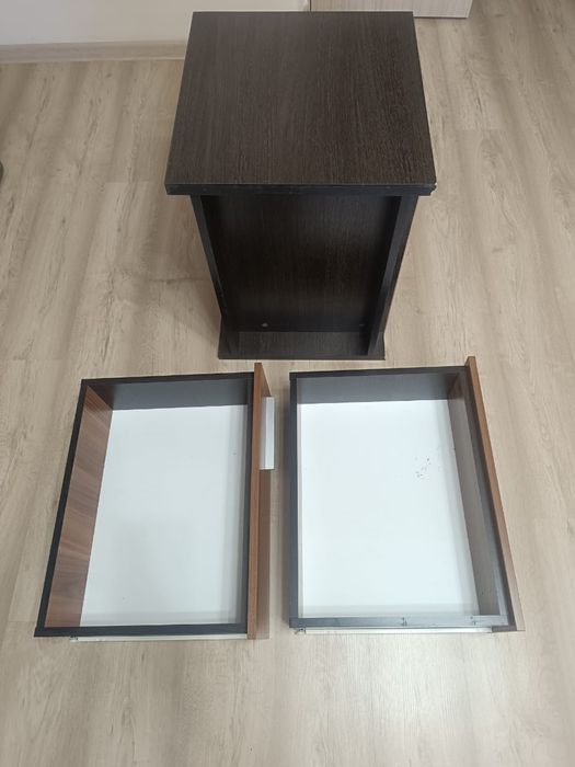 Прикроватная тумбочка Россия