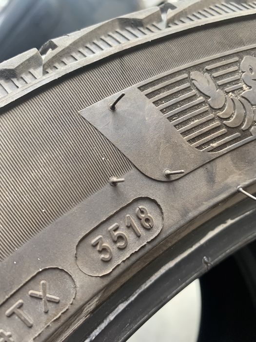 anv m+s 245/45/18 Semperit/Michelin