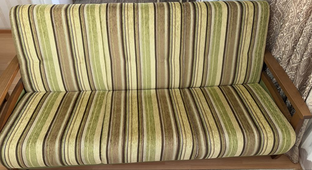 Продам диван б/у