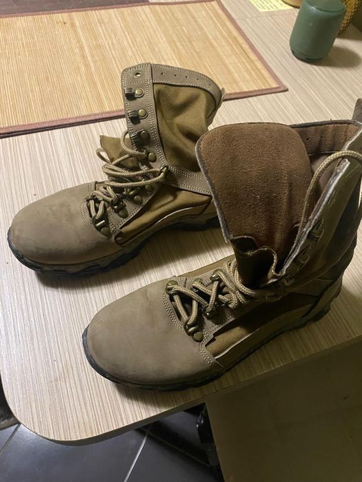 Bocanci militari drumetie